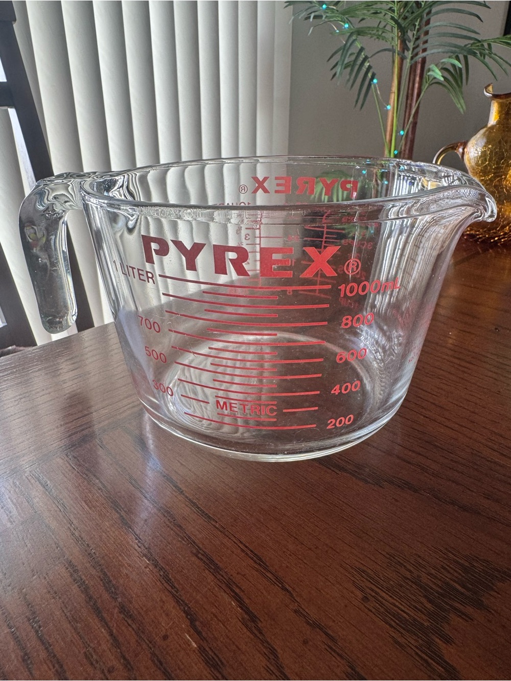 PYREX 532 Measuring 4-Cup 1-Qt 32oz Glass Red Letters Large Handled VINTAGE